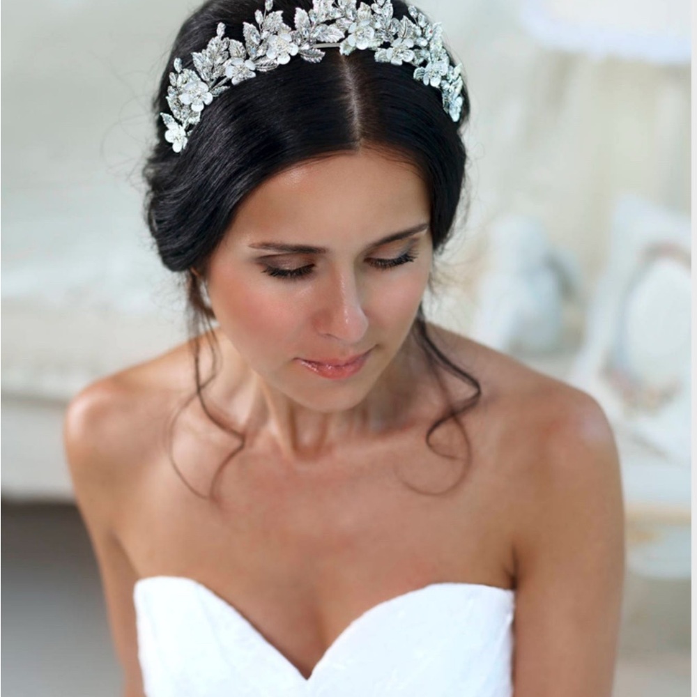 Bridal tiara - Silver with White Florals